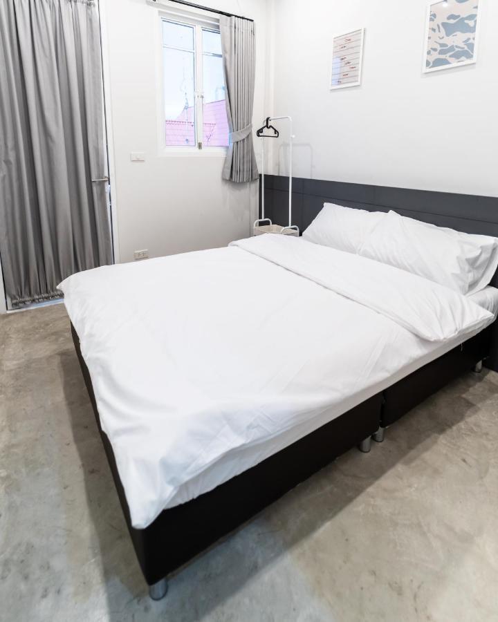 Pier 808 Hostel Bangkok Ngoại thất bức ảnh