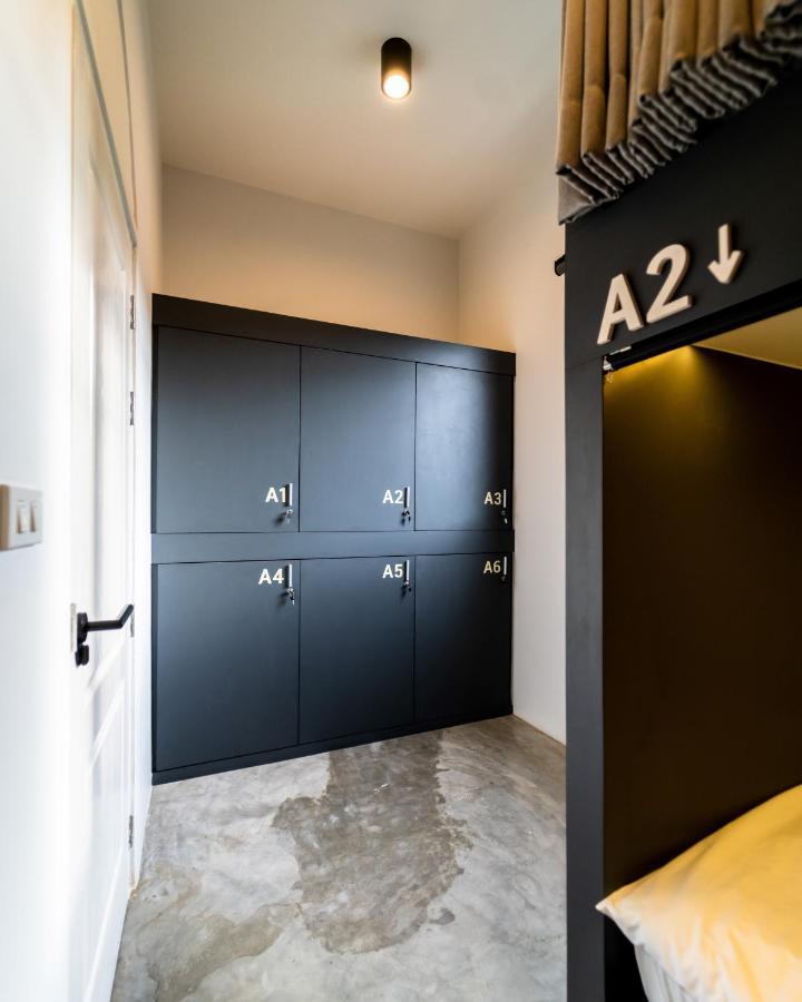 Pier 808 Hostel Bangkok Ngoại thất bức ảnh