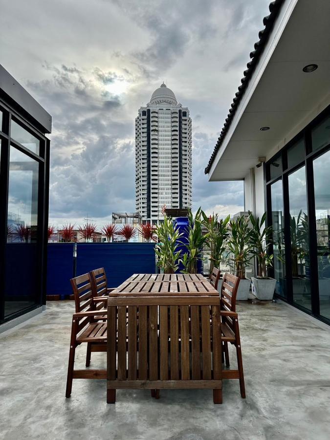 Pier 808 Hostel Bangkok Ngoại thất bức ảnh