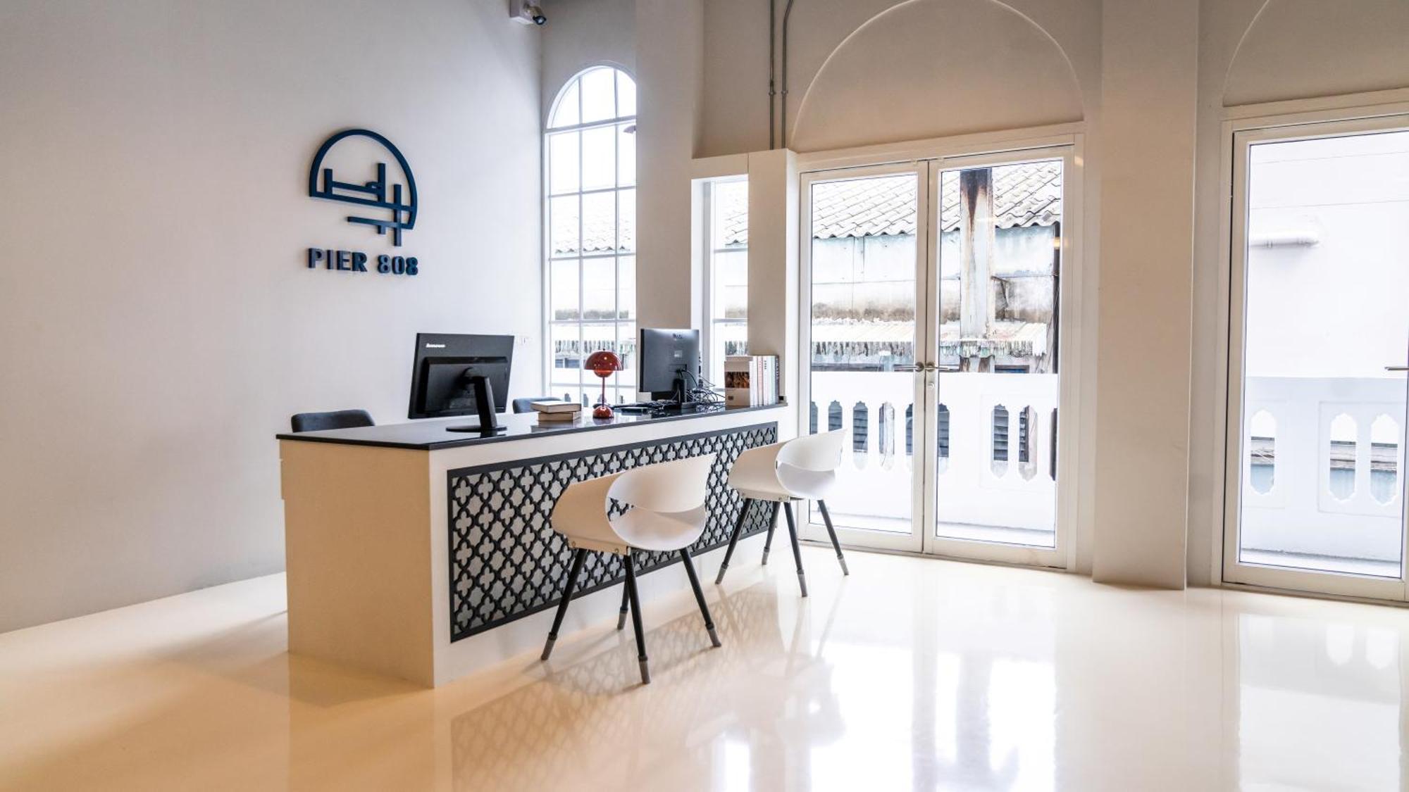 Pier 808 Hostel Bangkok Ngoại thất bức ảnh